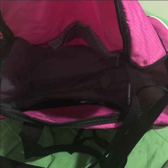 ADIDAS DUFFLE BAG - Picture 4 of 4